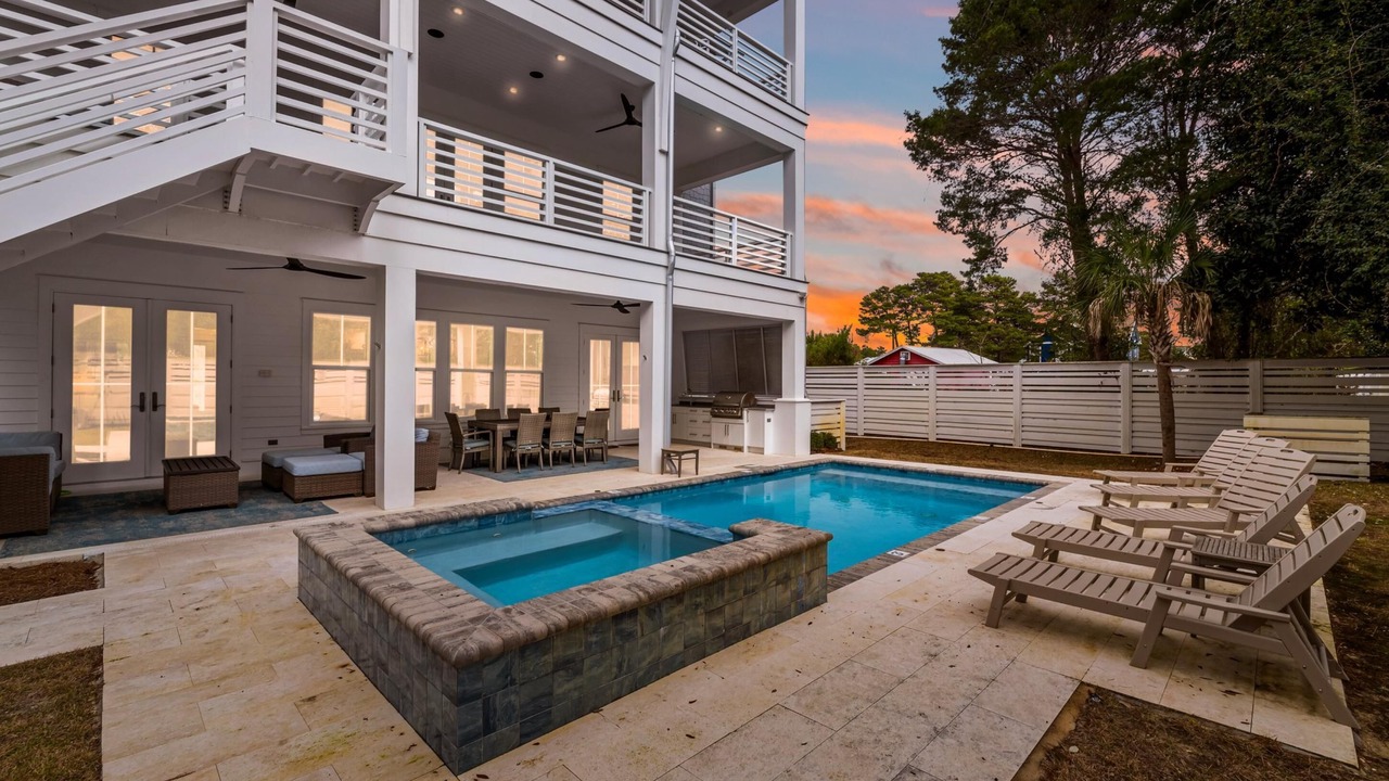 Photo of Outdoor in Gulfview Heights