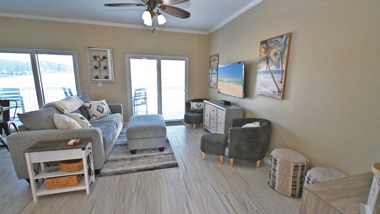 Photo of Bedroom in Holiday Isle
