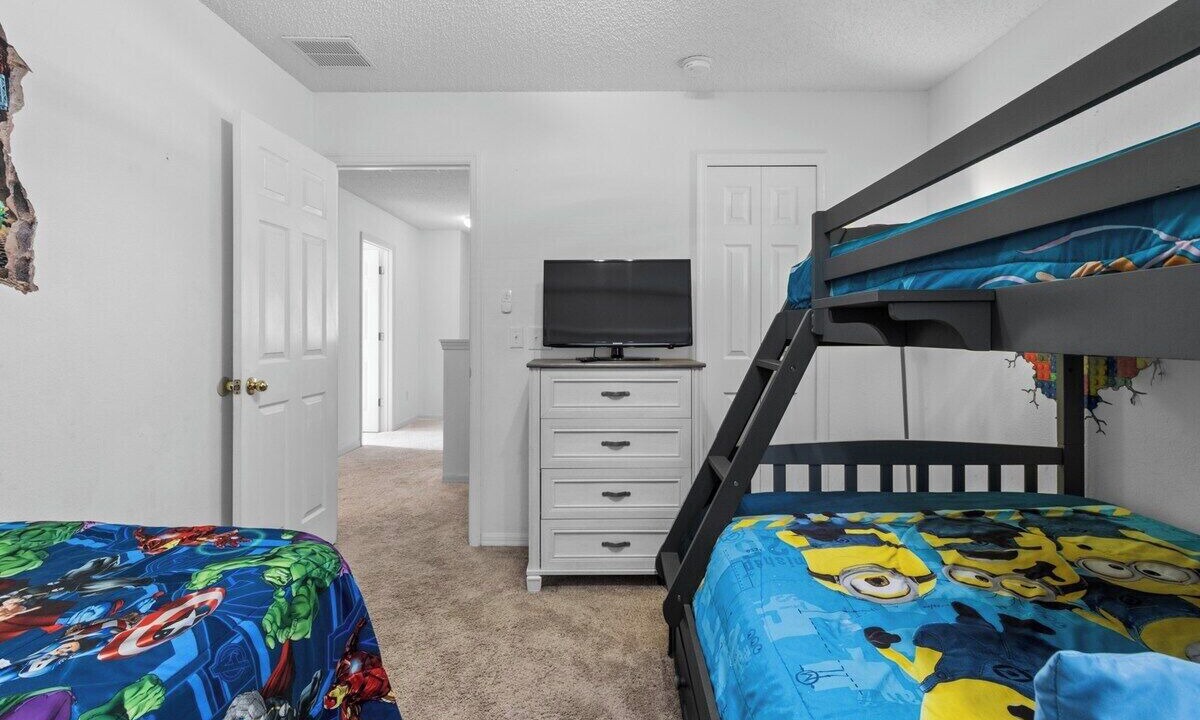 Photo of Bedroom in Lake Berkley