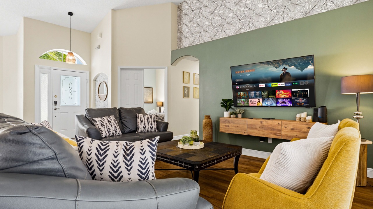 Photo of Livingroom in Orange Tree