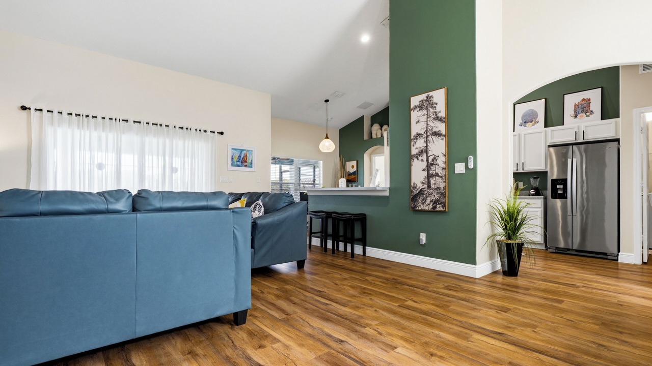 Photo of Livingroom in Orange Tree