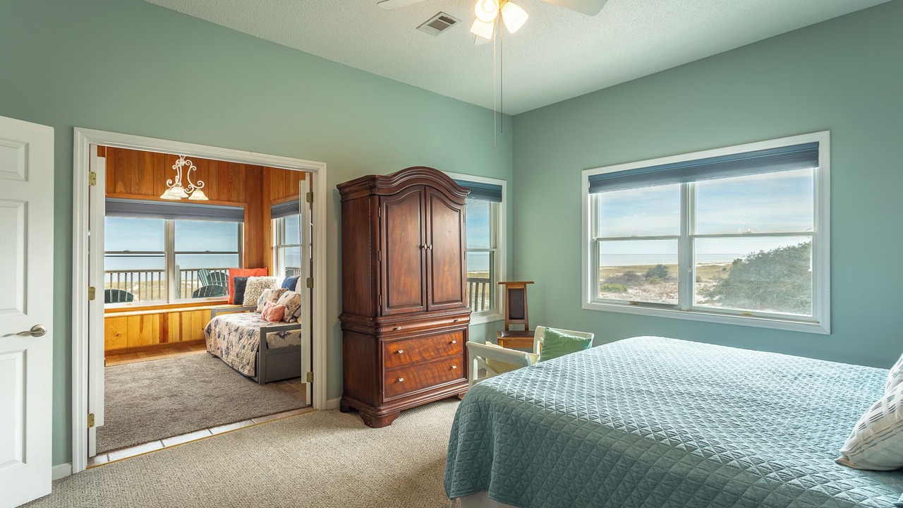 Photo of Bedroom in Alligator Point
