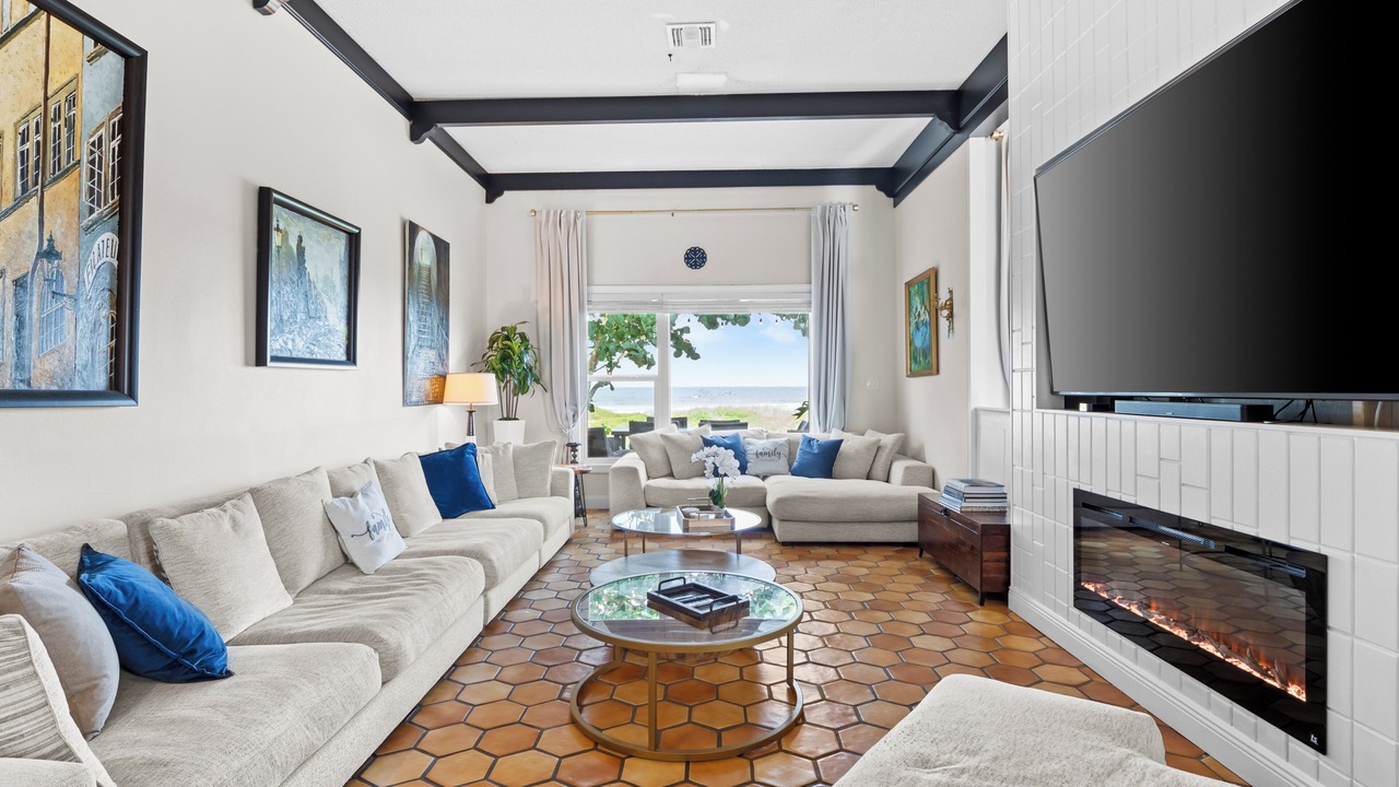 Photo of Livingroom in Cocoa Beach