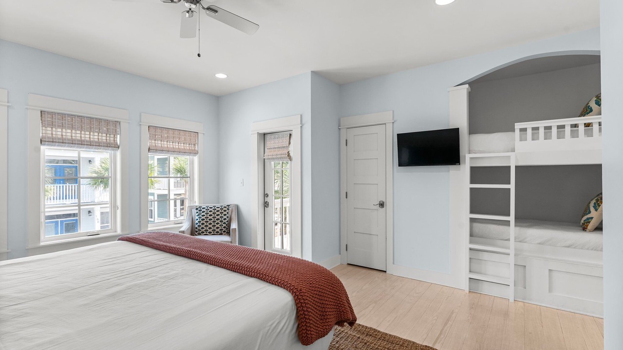 Photo of Bedroom in Seacrest Beach