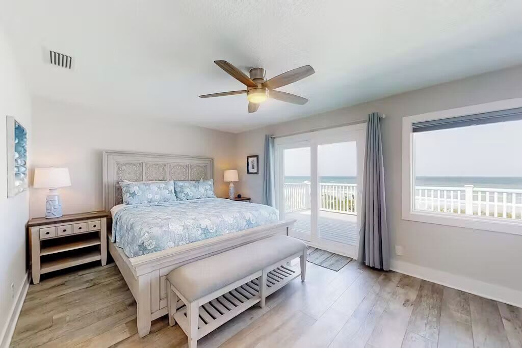 Photo of Bedroom in Crescent Beach