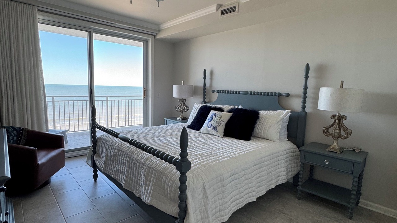 Photo of Bedroom in Jacksonville Beach