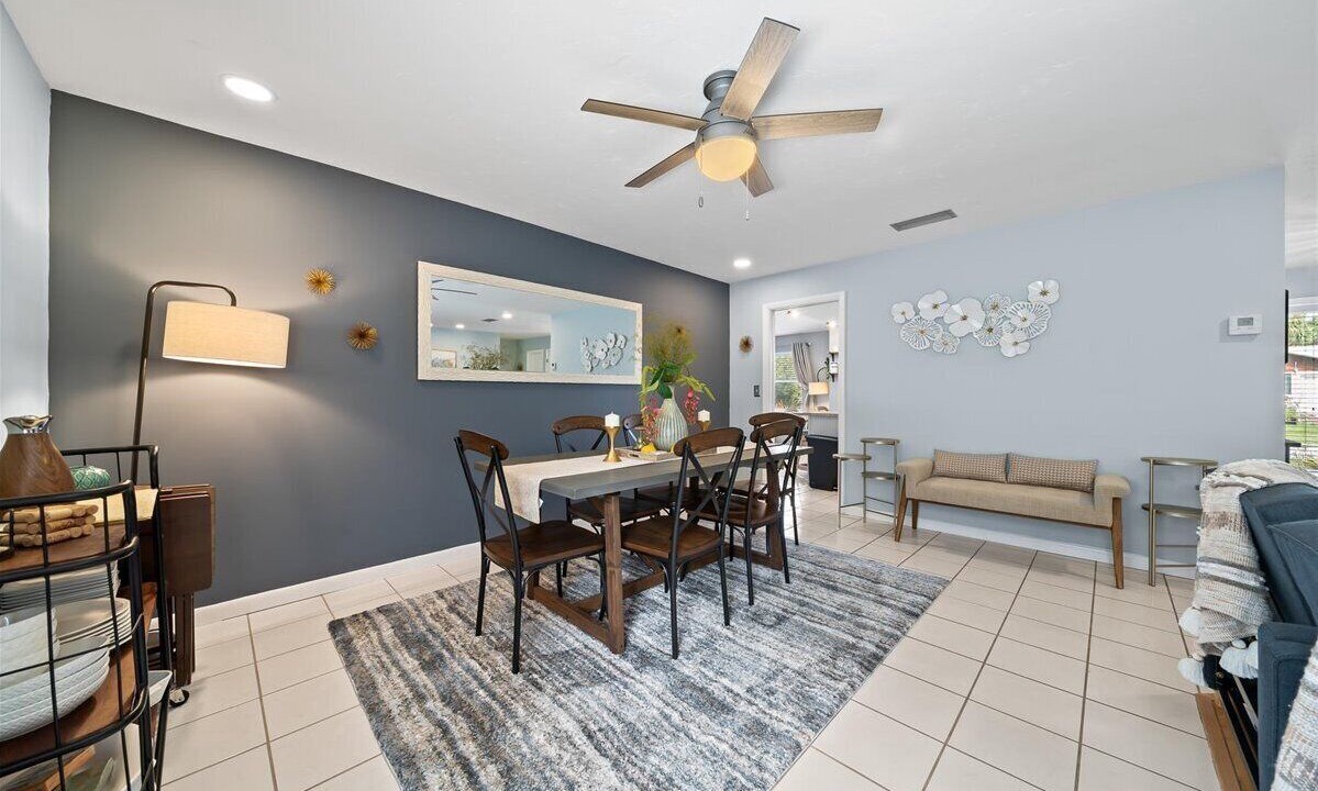 Photo of Livingroom in Historic Downtown Melbourne