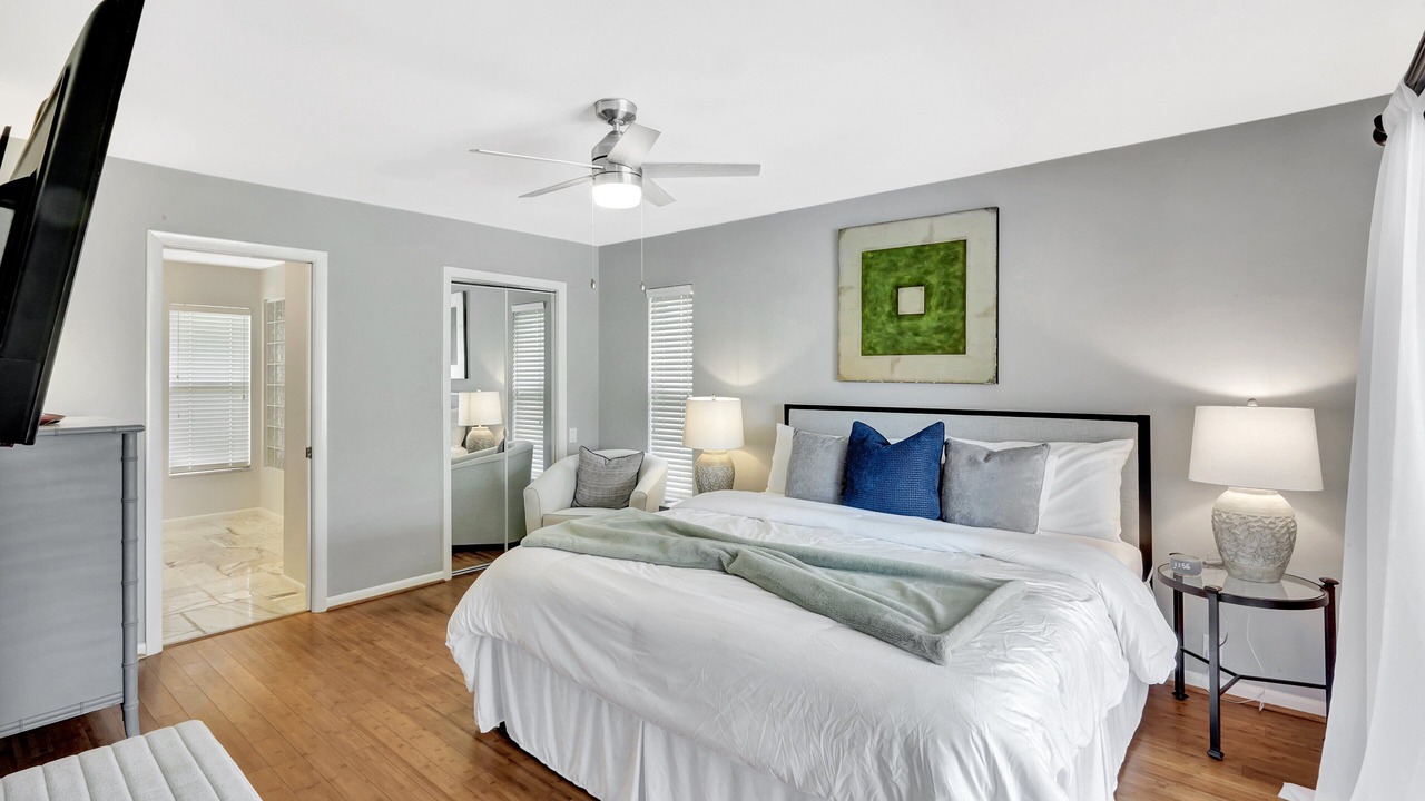 Photo of Bedroom in Bonita Shores