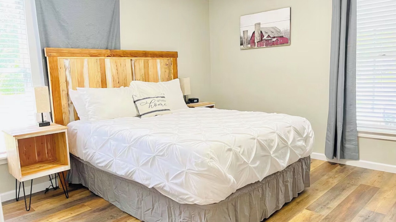 Photo of Bedroom in Lyons