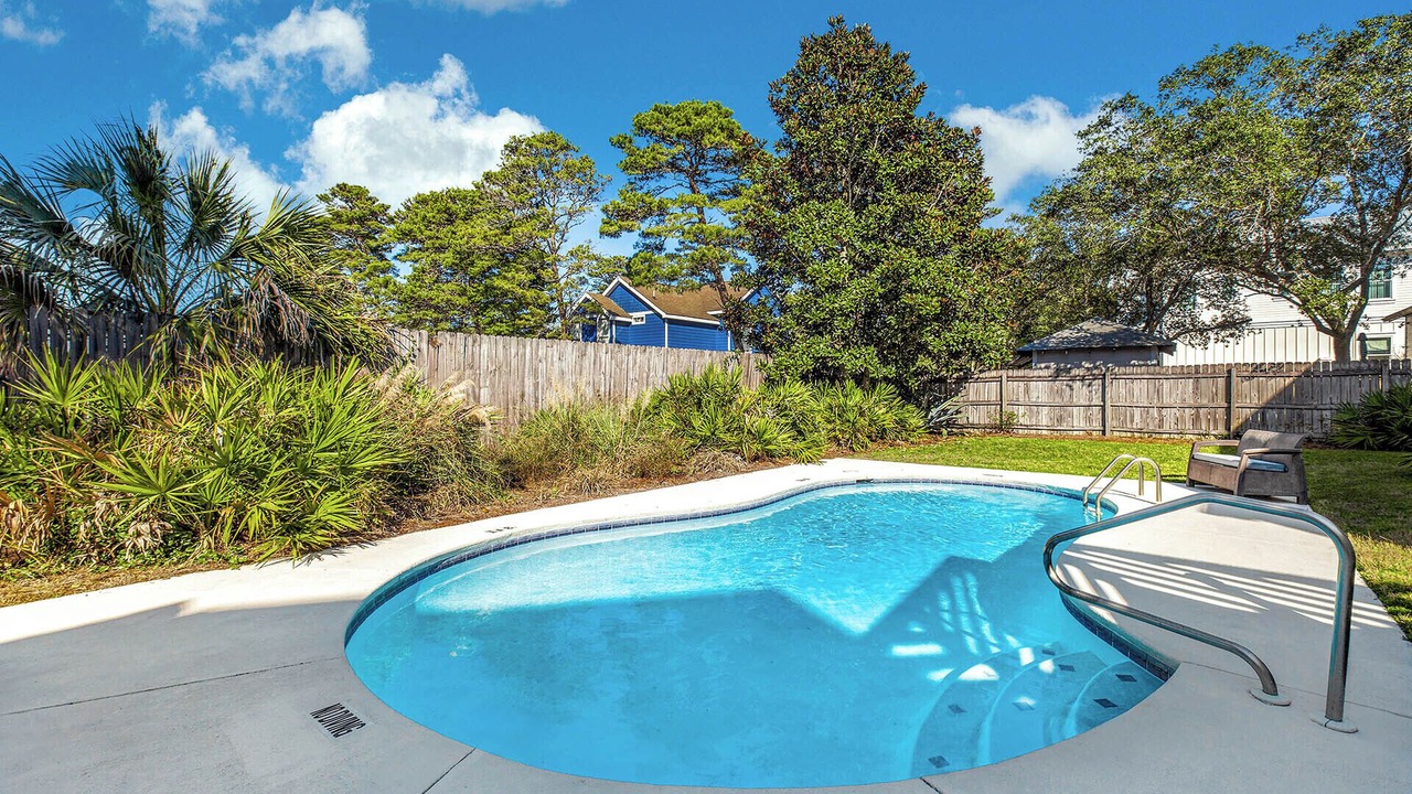Photo of Outdoor in Gulfview Heights