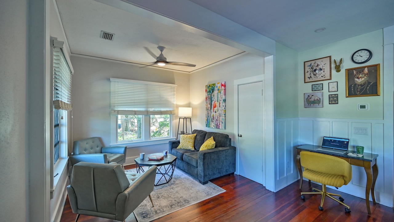 Photo of Bedroom in Arlington Park