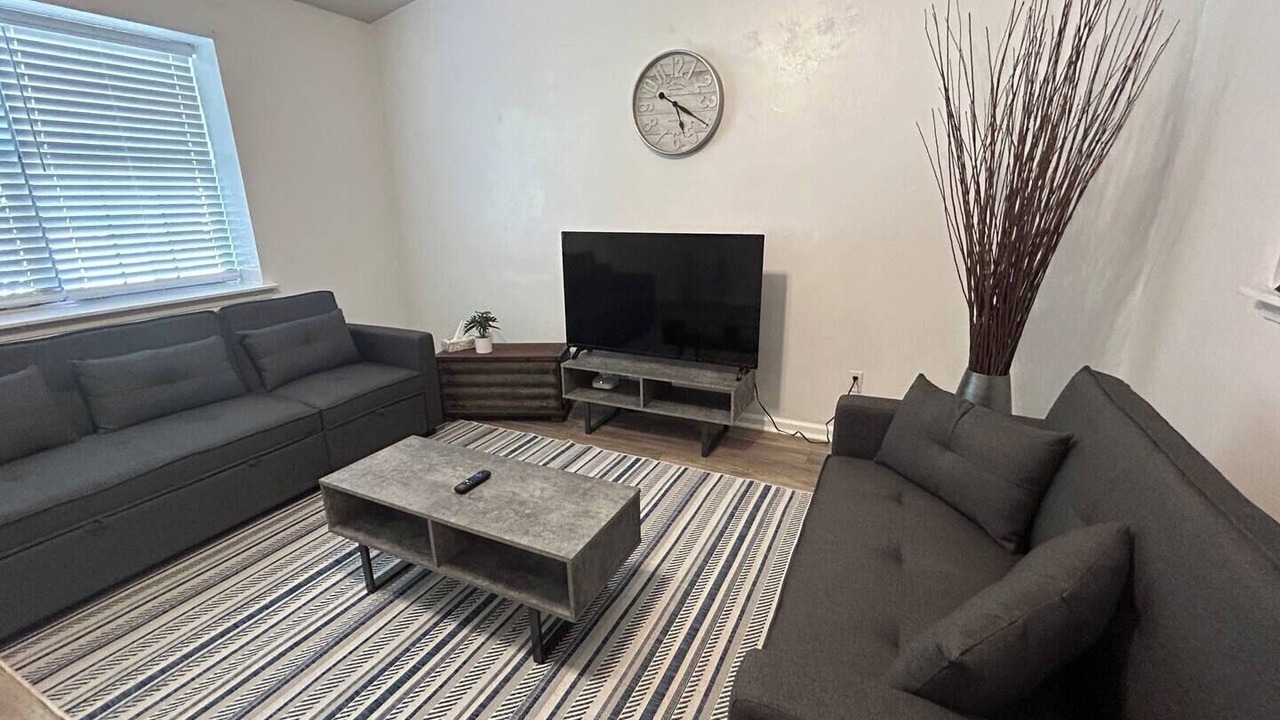Photo of Livingroom in Tallahassee