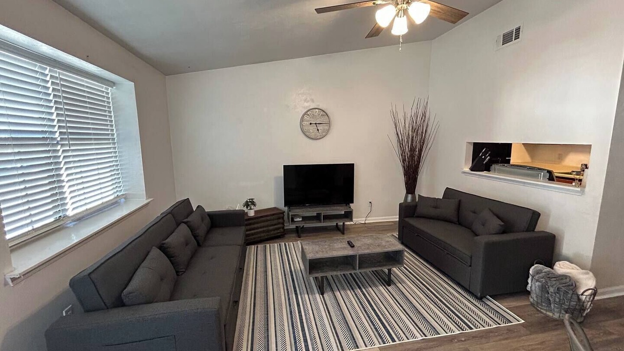 Photo of Livingroom in Tallahassee