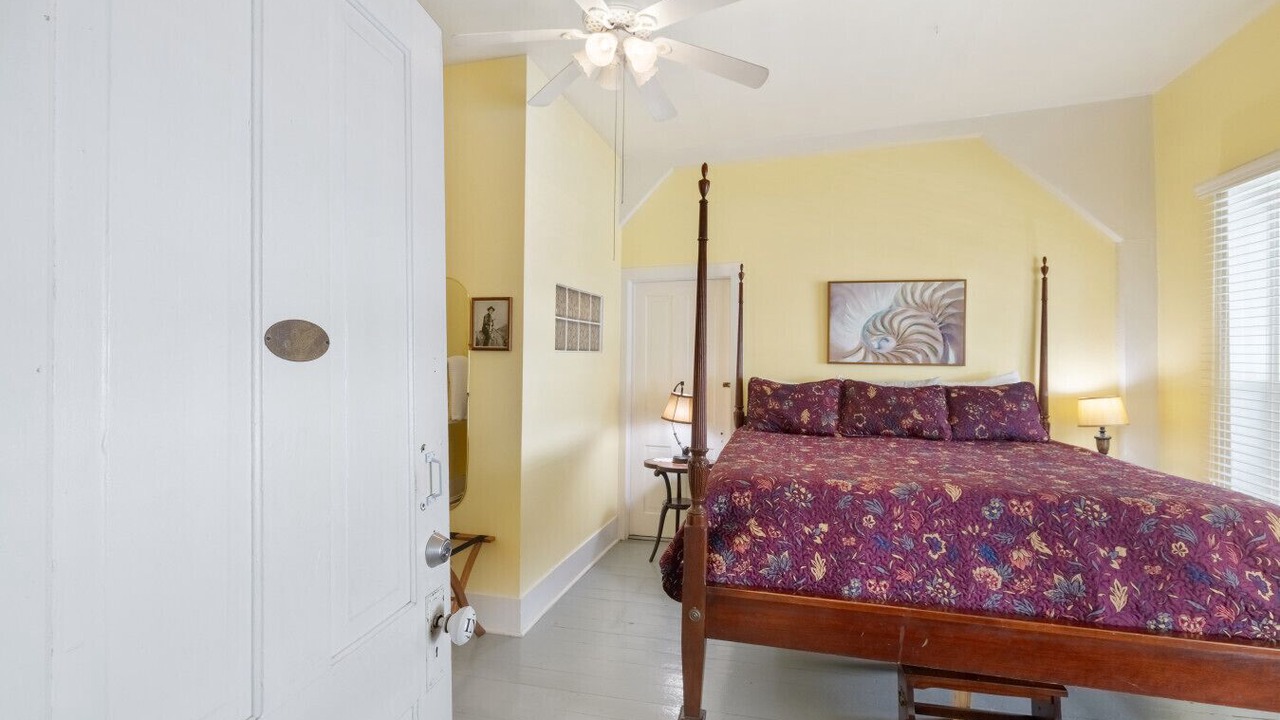 Photo of Bedroom in Cedar Key