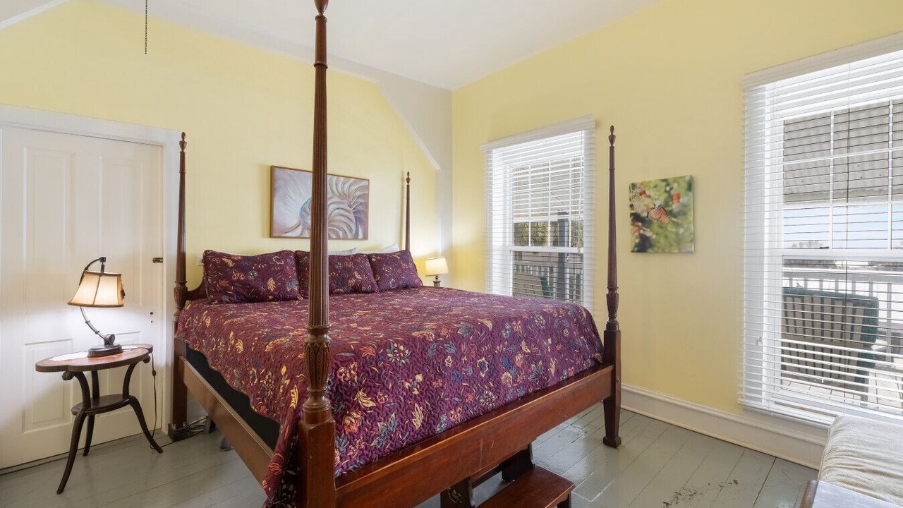Photo of Bedroom in Cedar Key
