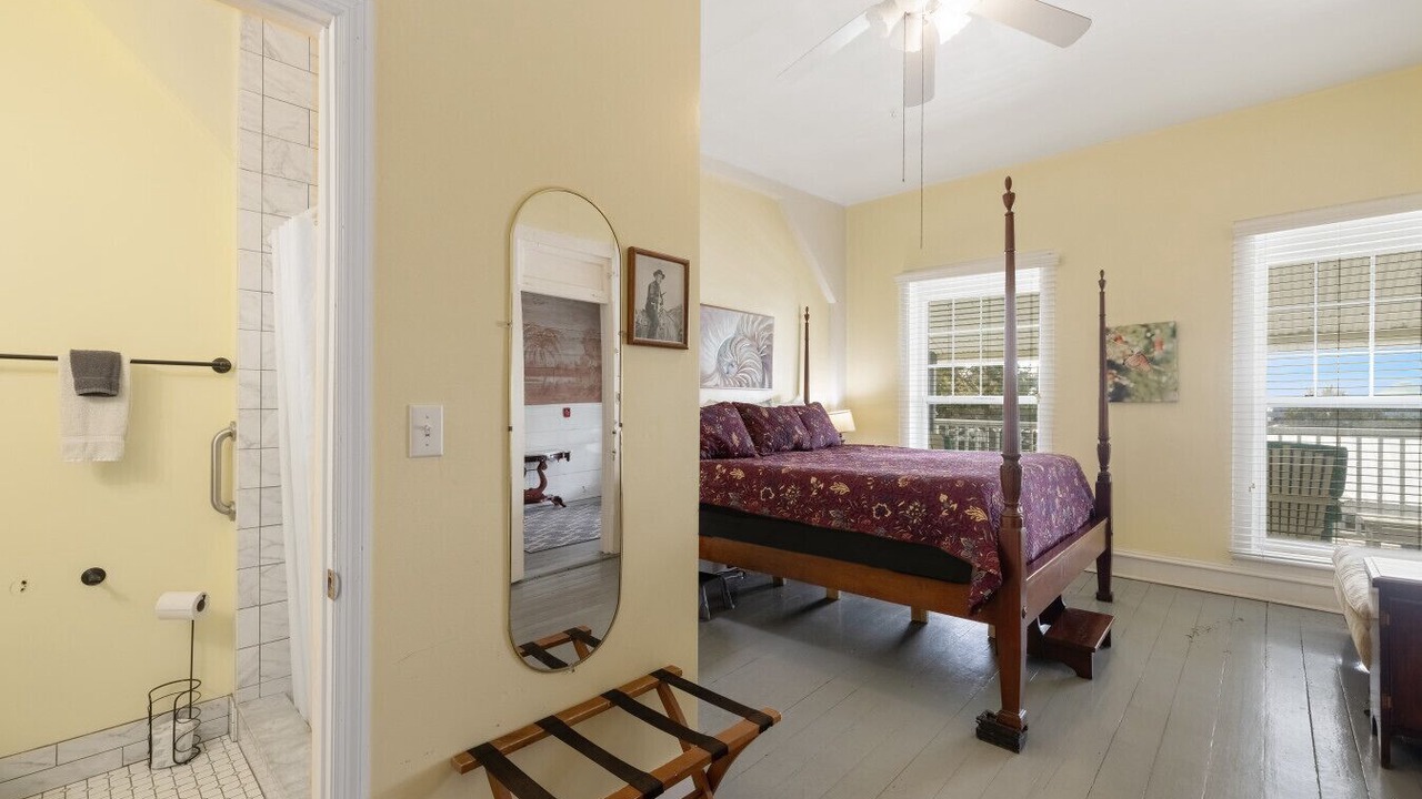 Photo of Bedroom in Cedar Key