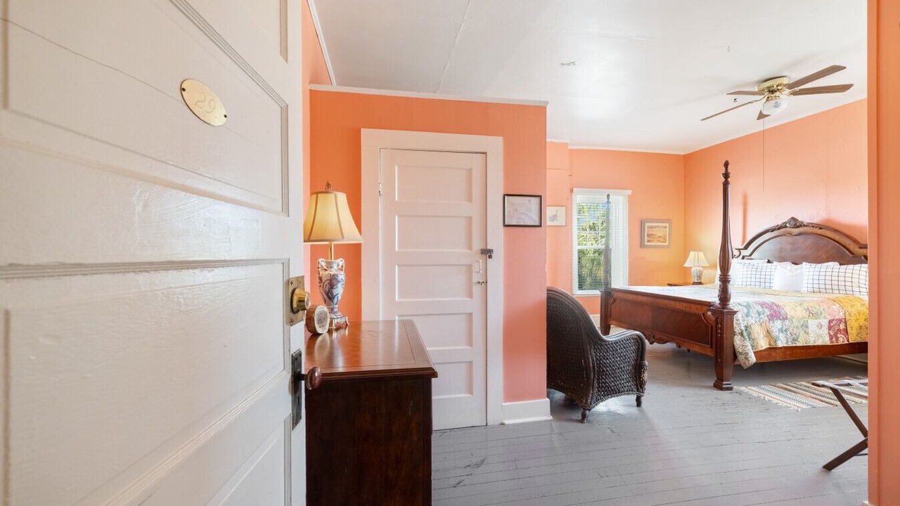 Photo of Bedroom in Cedar Key