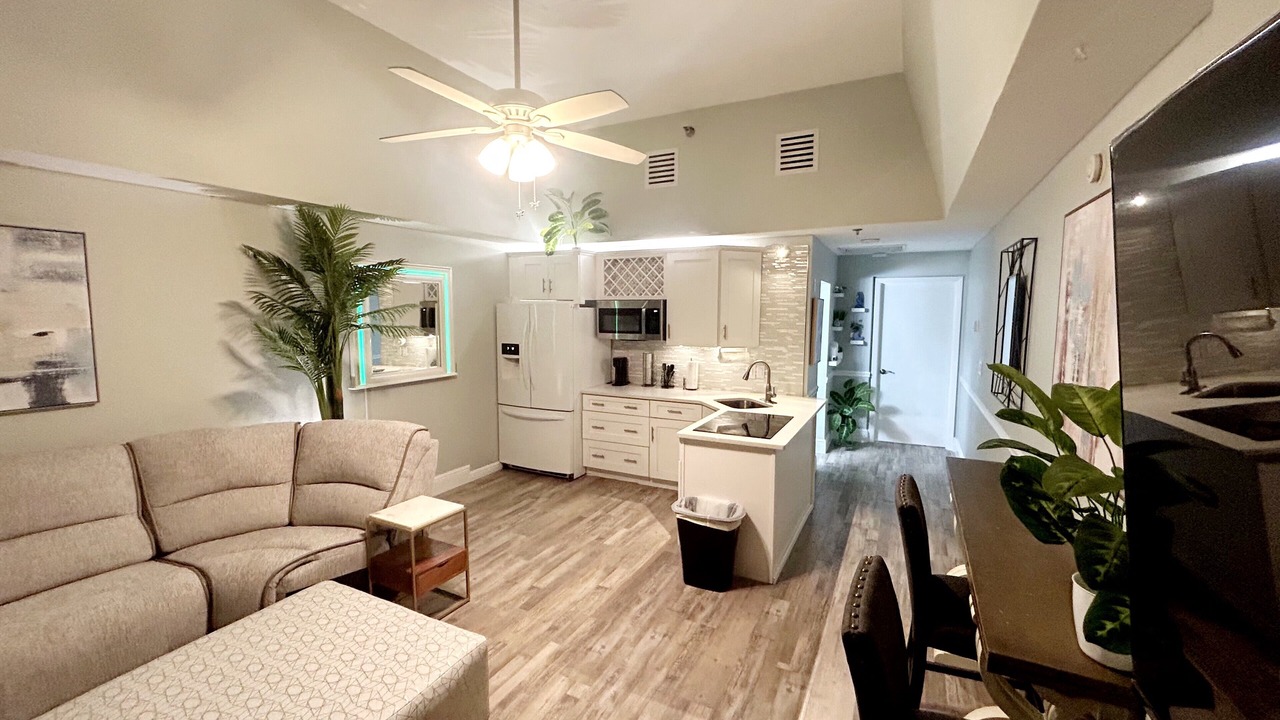 Photo of Livingroom in Daytona Beach