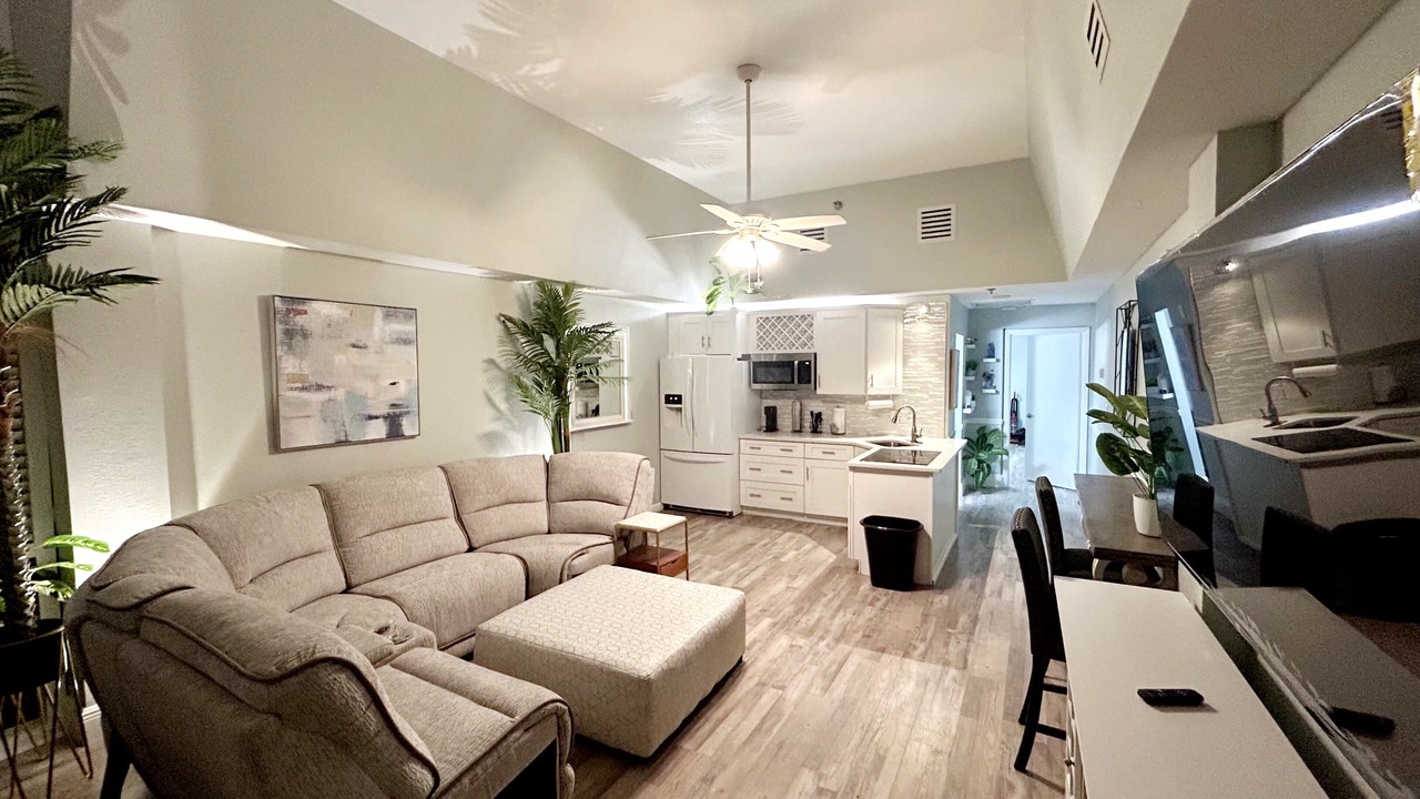 Photo of Livingroom in Daytona Beach