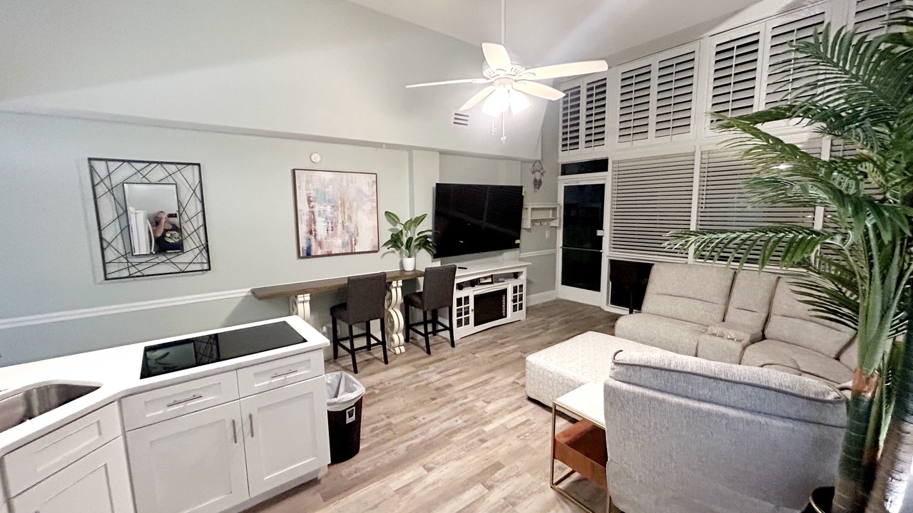 Photo of Livingroom in Daytona Beach