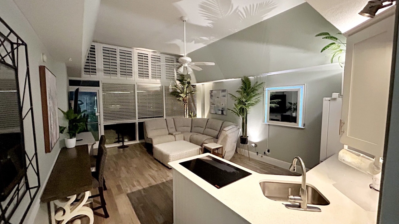 Photo of Livingroom in Daytona Beach
