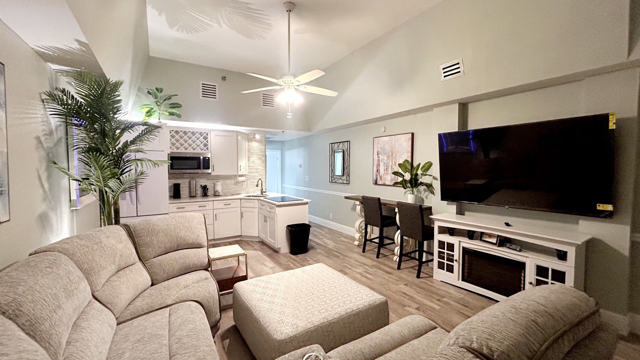 Photo of Livingroom in Daytona Beach