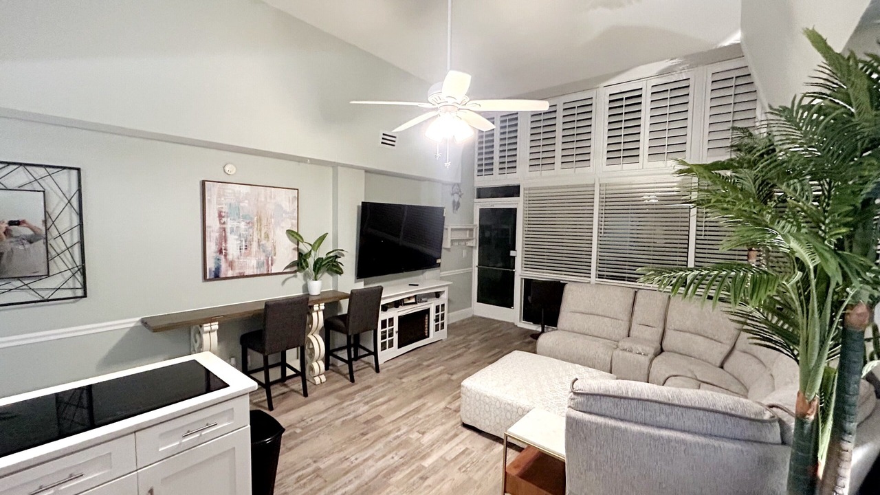 Photo of Livingroom in Daytona Beach