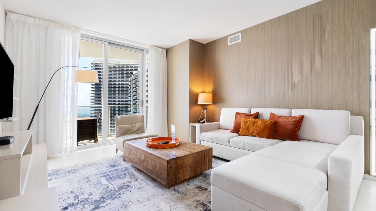 Photo of Livingroom in Hollywood South Central Beach