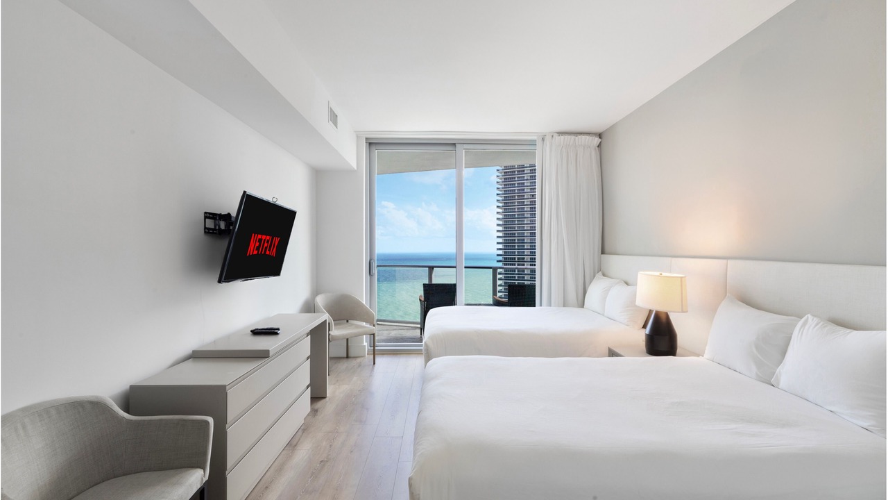 Photo of Bedroom in Hollywood South Central Beach