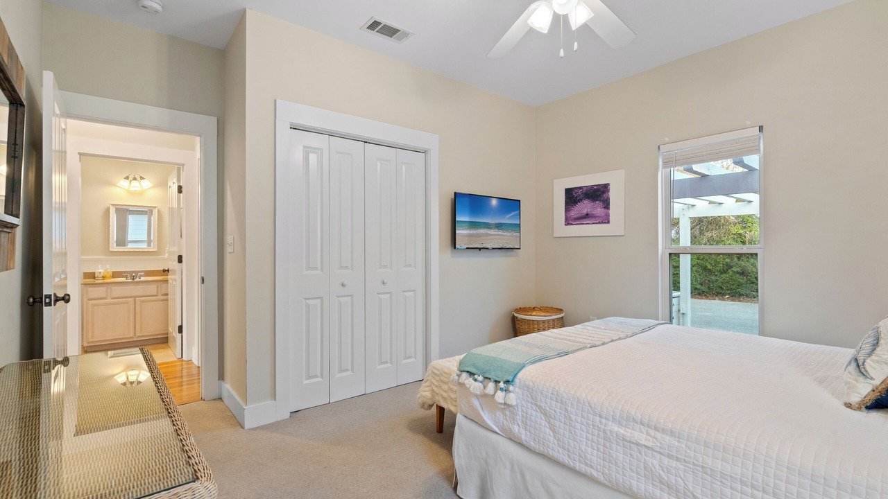 Photo of Bedroom in Seacrest