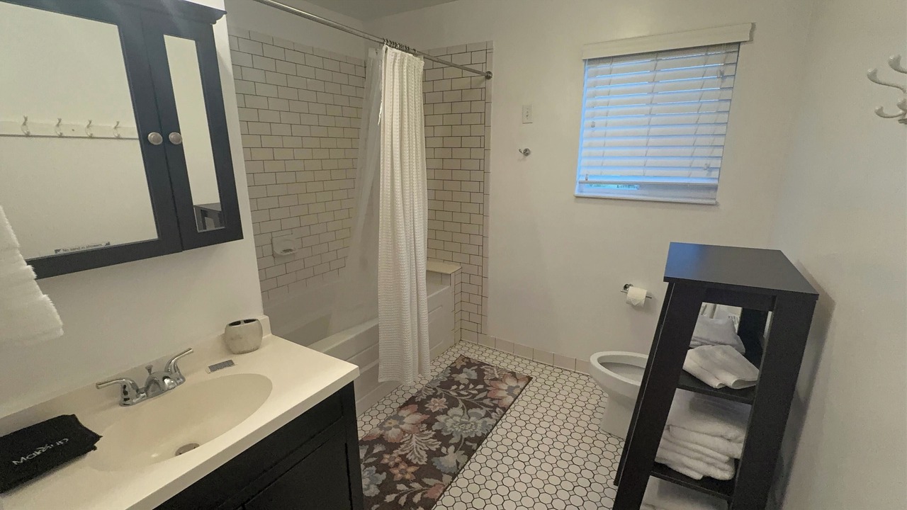 Photo of Bathroom in Marineland Acres