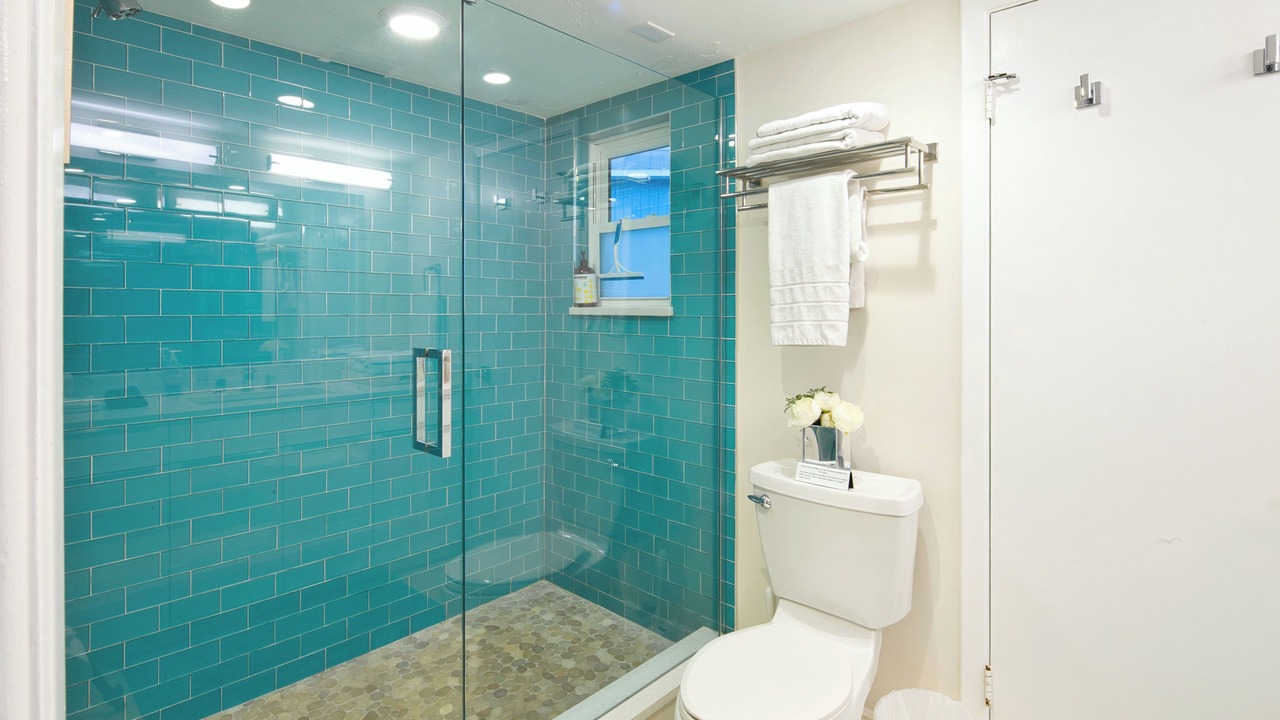 Photo of Bathroom in Bay Esplanade