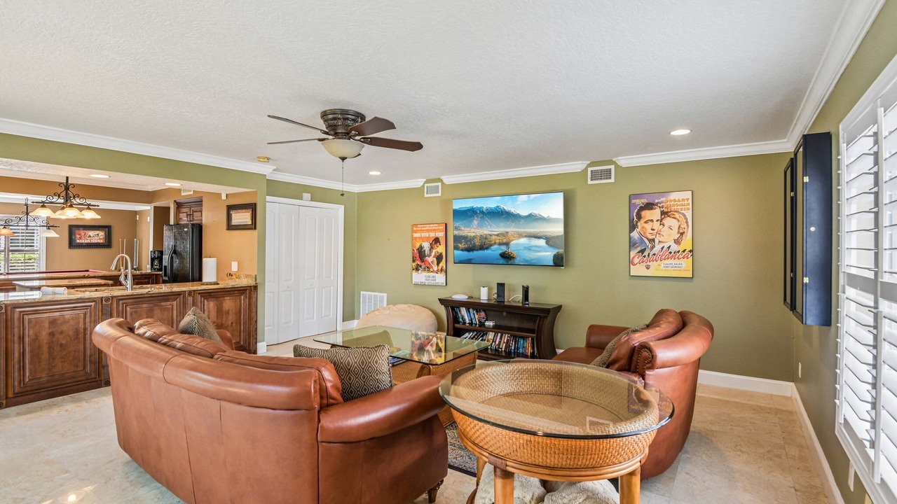Photo of Livingroom in Lake Tarpon Estates