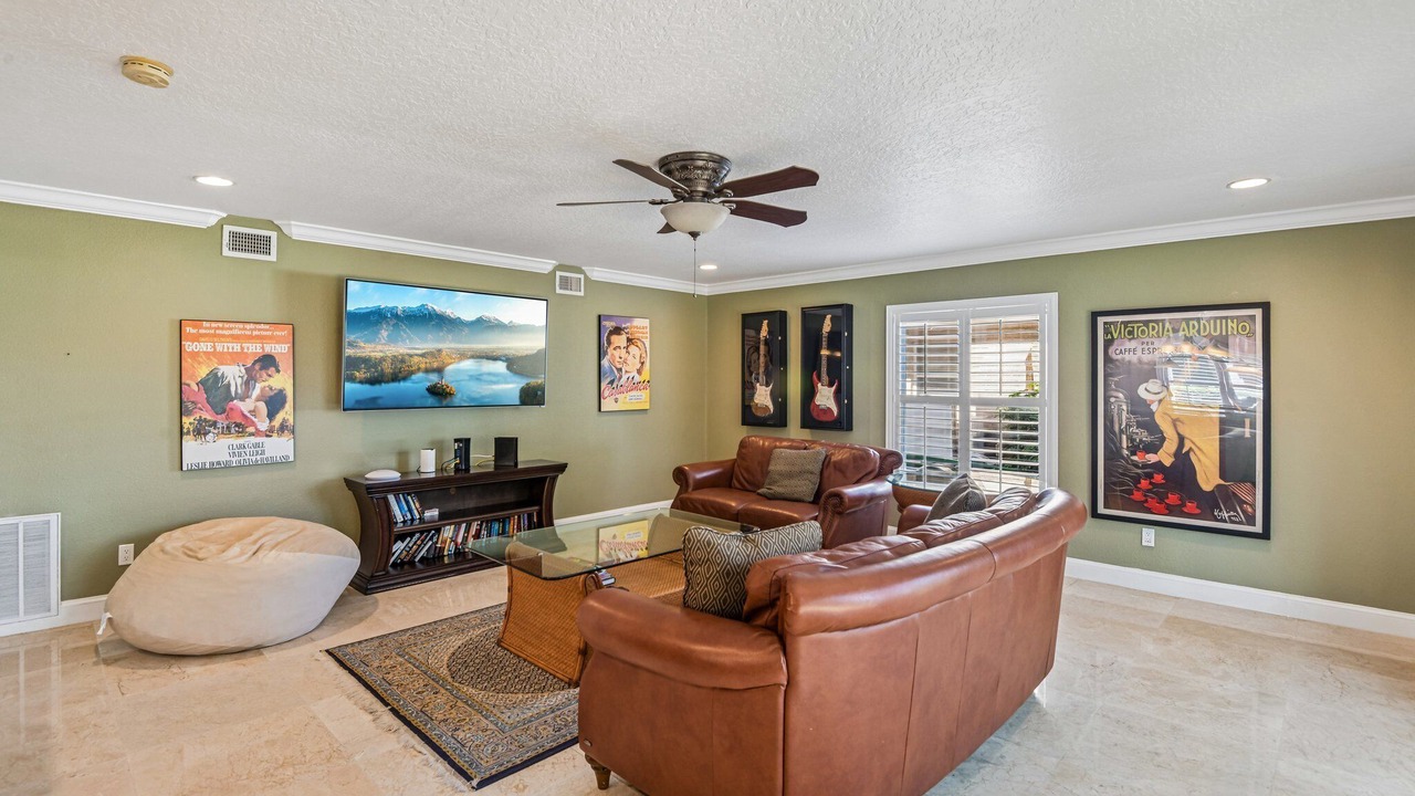 Photo of Livingroom in Lake Tarpon Estates