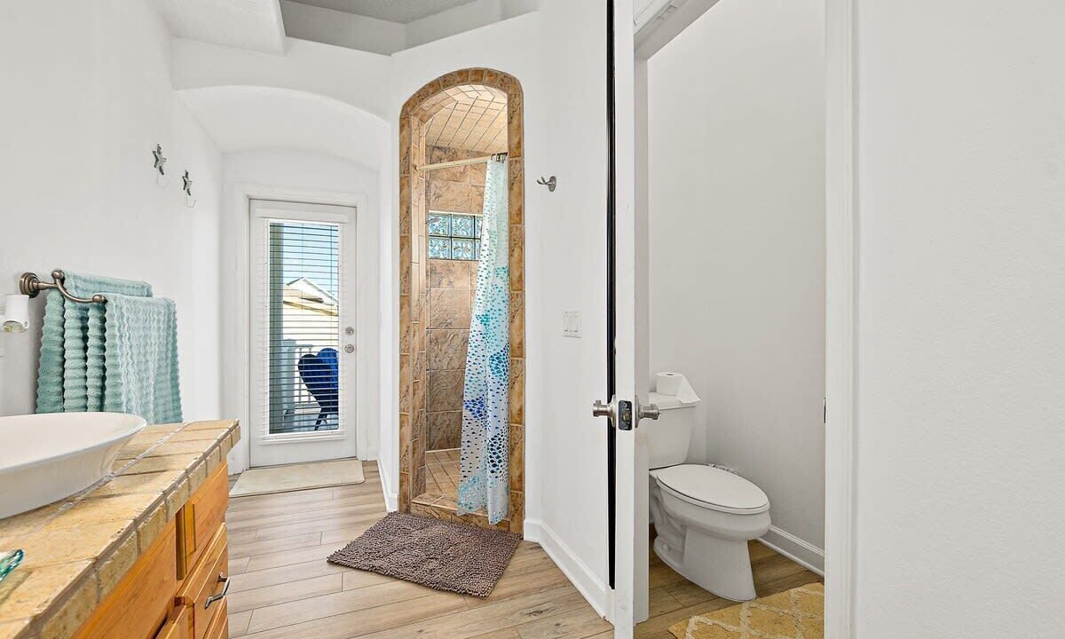 Photo of Bathroom in Marineland Acres