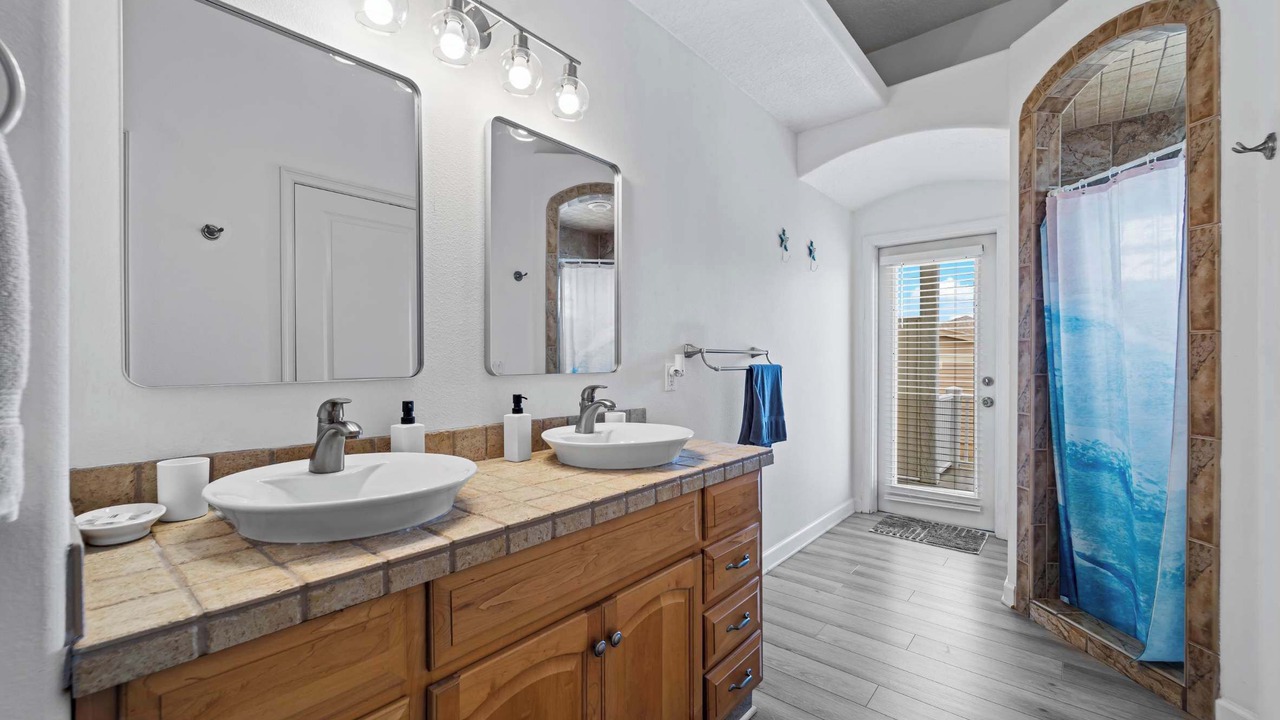 Photo of Bathroom in Marineland Acres