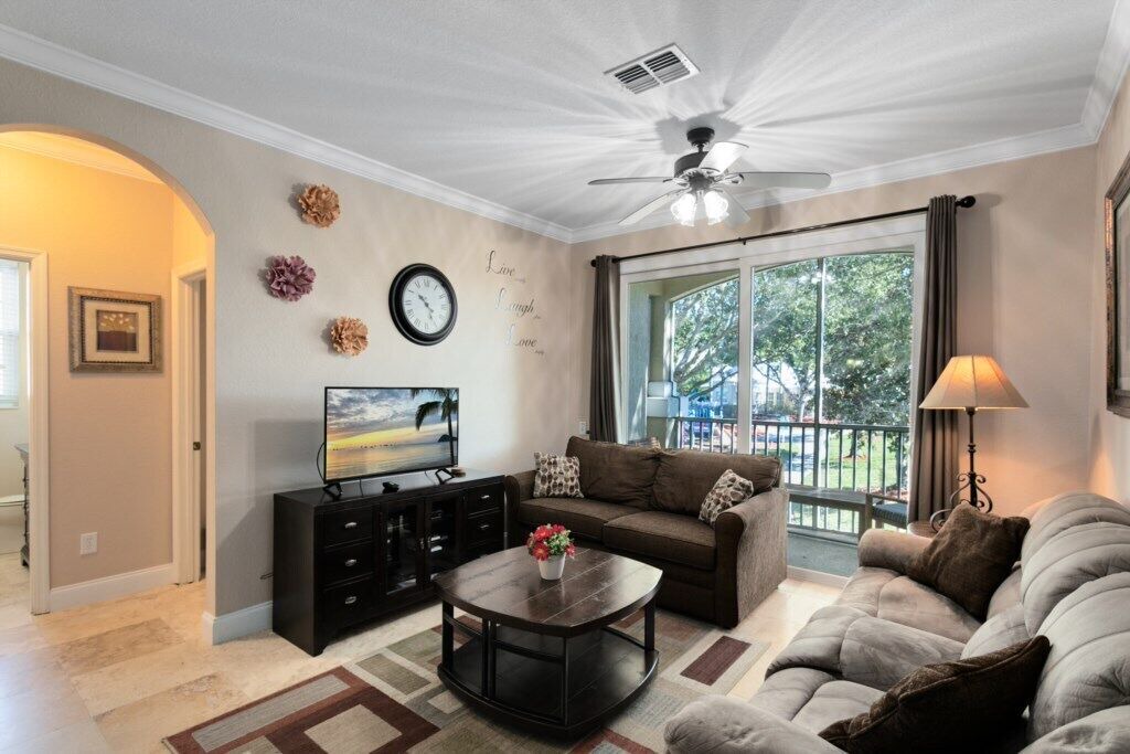 Photo of Livingroom in Windsor Palms