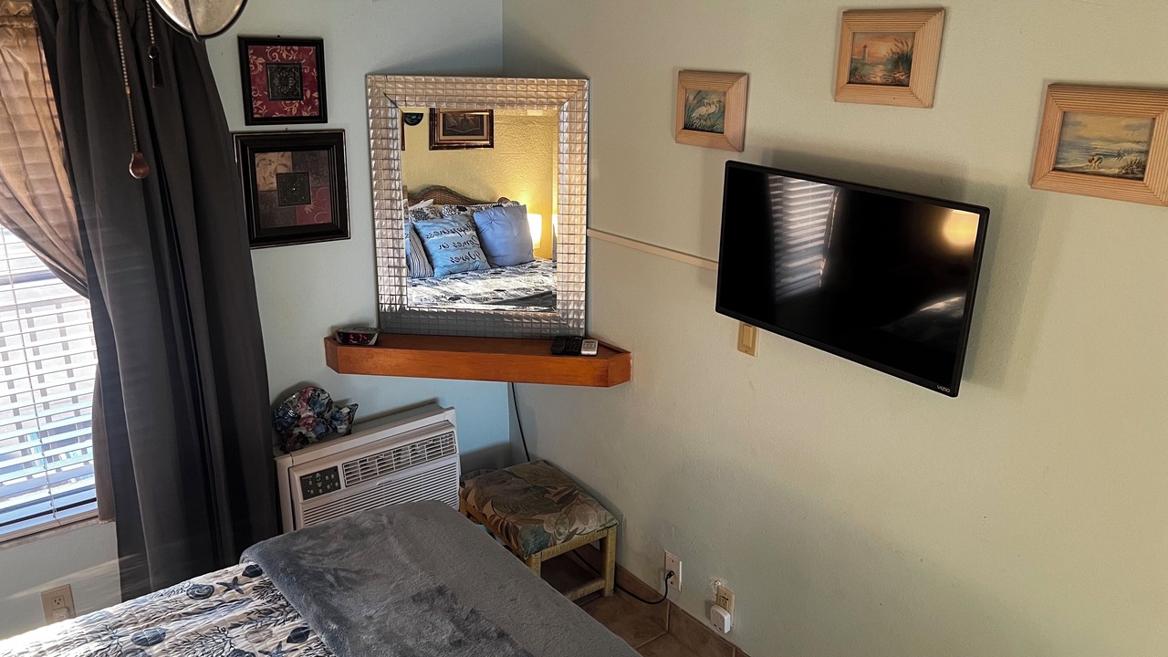 Photo of Bedroom in Crescent Beach