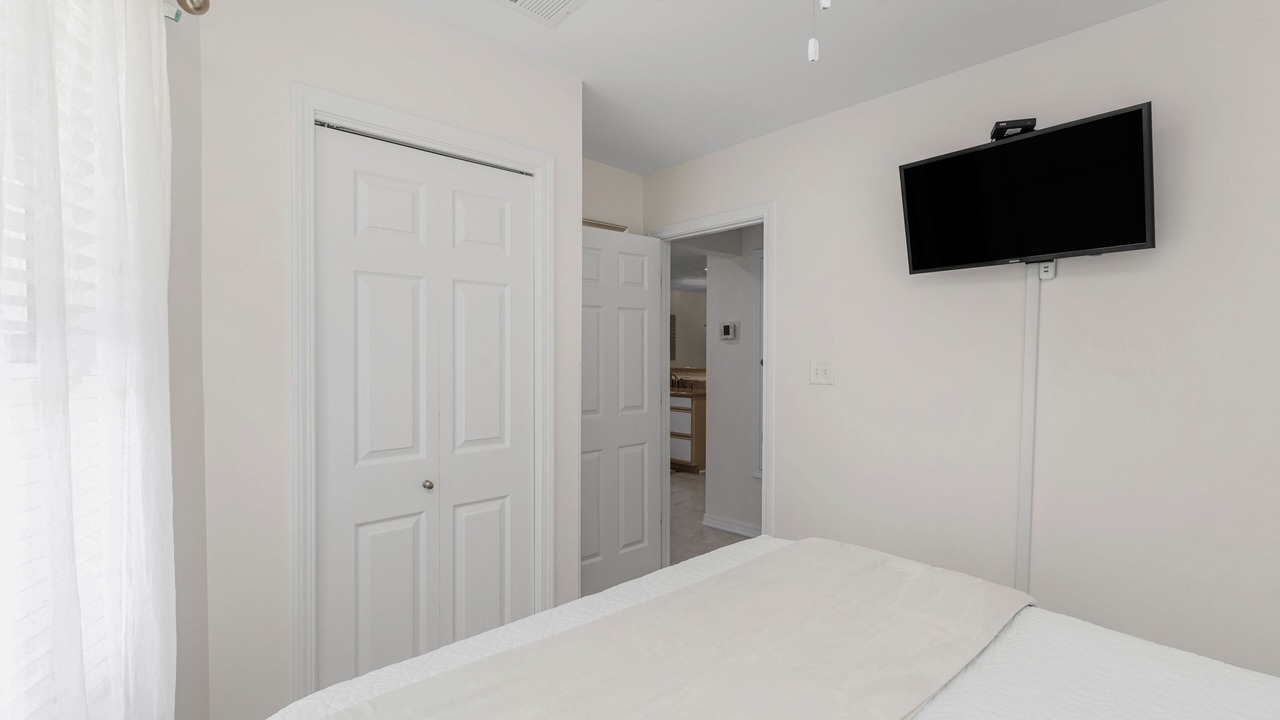Photo of Bedroom in Miramar Beach