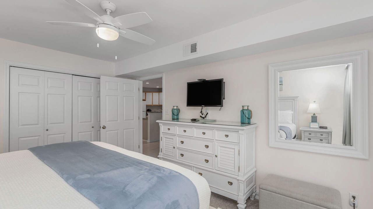 Photo of Bedroom in Miramar Beach