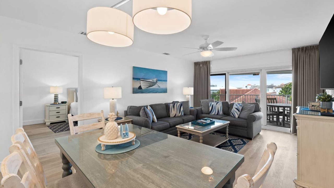 Photo of Livingroom in Miramar Beach
