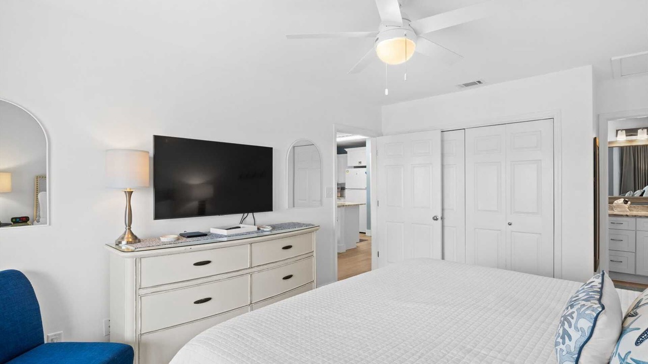 Photo of Bedroom in Miramar Beach