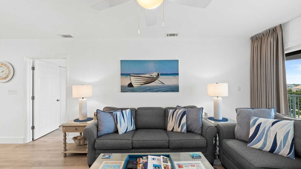 Photo of Livingroom in Miramar Beach
