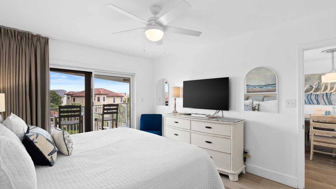Photo of Bedroom in Miramar Beach