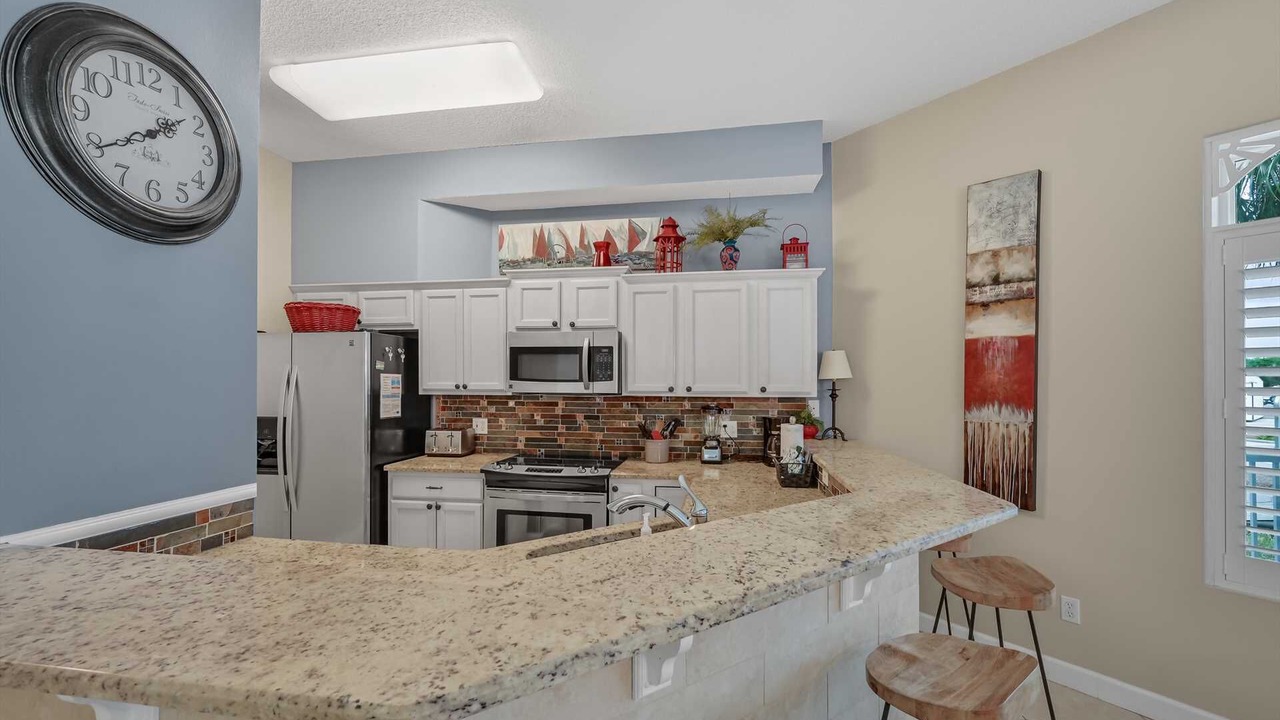 Photo of Kitchen in Avalon Beach Estates