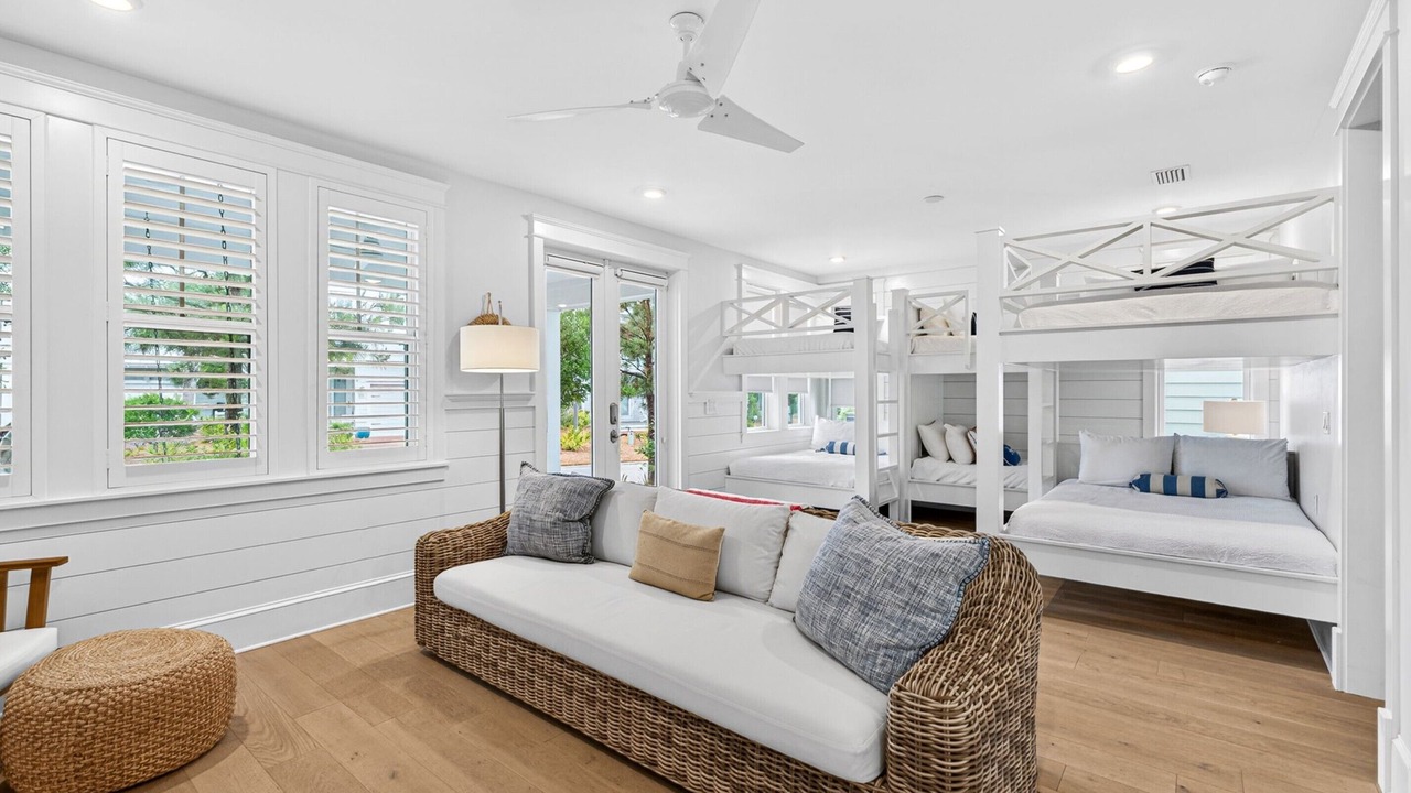 Photo of Bedroom in Santa Rosa Beach