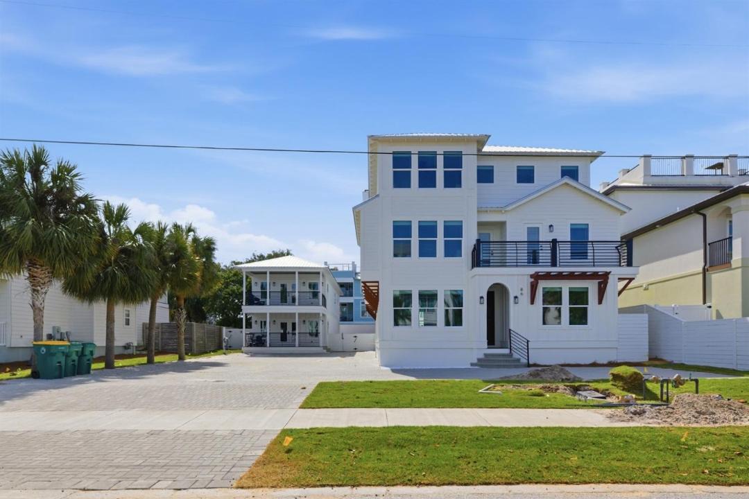 Photo of Others in Crystal Beach