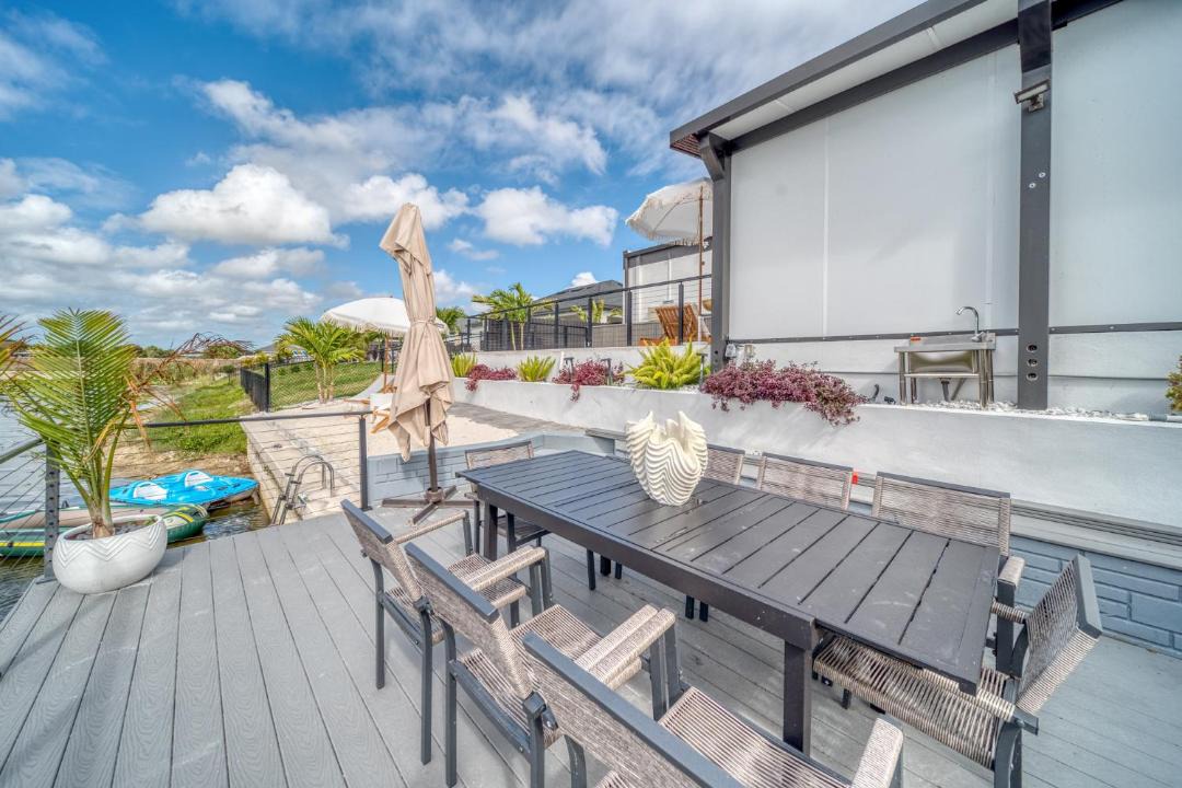 Photo of Patio Balcony in Mariner