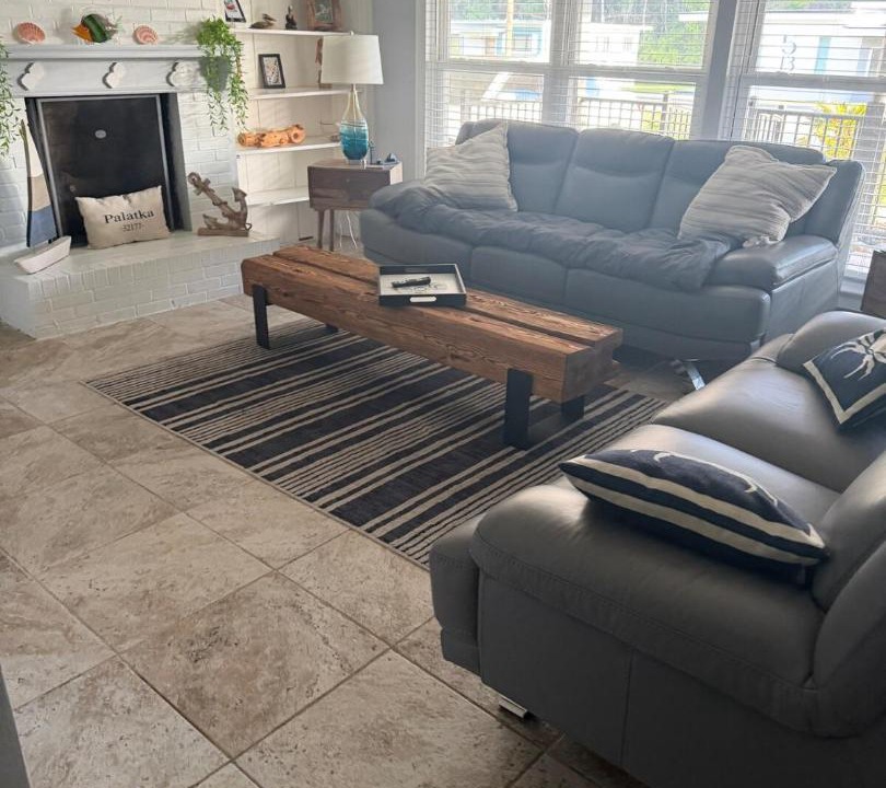 Photo of Livingroom in Palatka