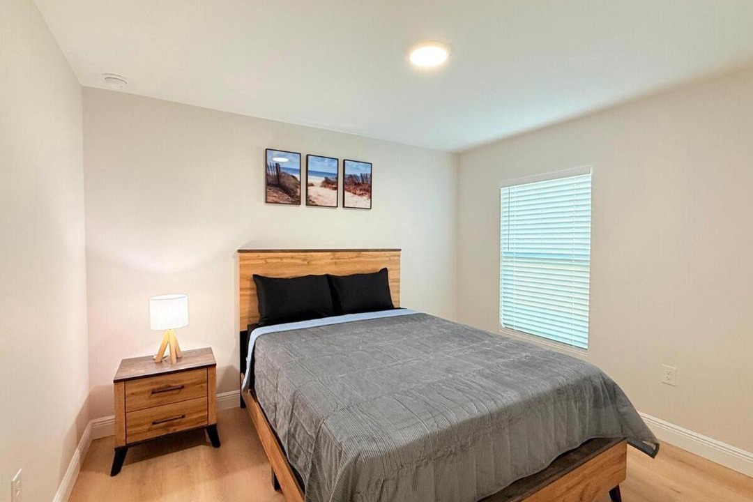 Photo of Bedroom in Englewood East
